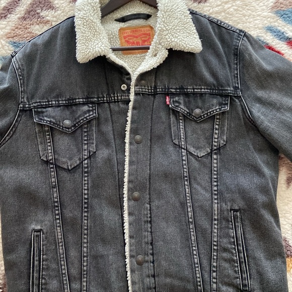 LEVI'S Gray/Black Stonewash SHERPA Denim Jacket L - Picture 2 of 2